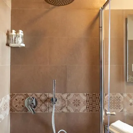 Neapolitan Skyscraper Nyaraló