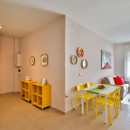 Neapolitan Skyscraper