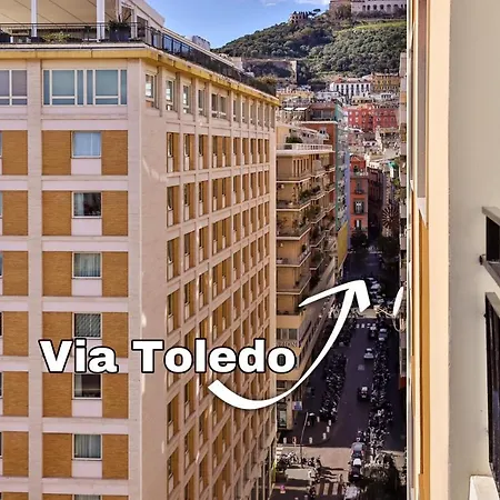 Neapolitan Skyscraper Nyaraló