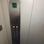 Neapolitan Skyscraper Semesterbostad