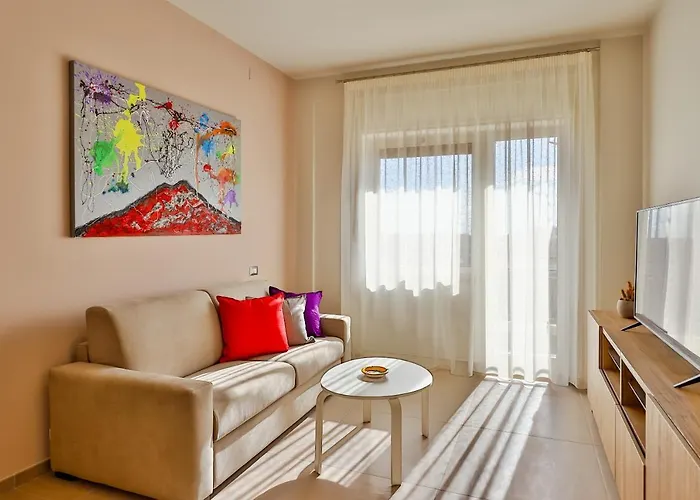 Neapolitan Skyscraper بيت للعطل