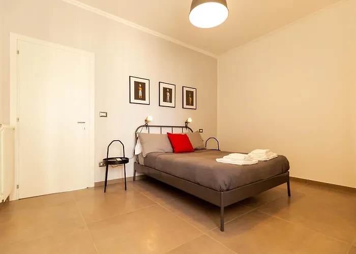 Neapolitan Skyscraper