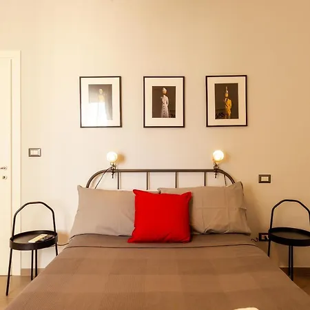 Neapolitan Skyscraper Neapel