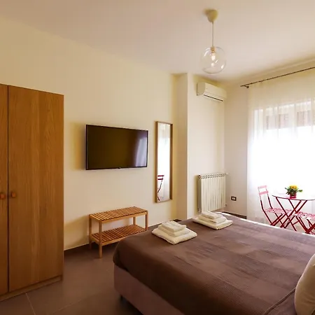 Neapolitan Skyscraper *