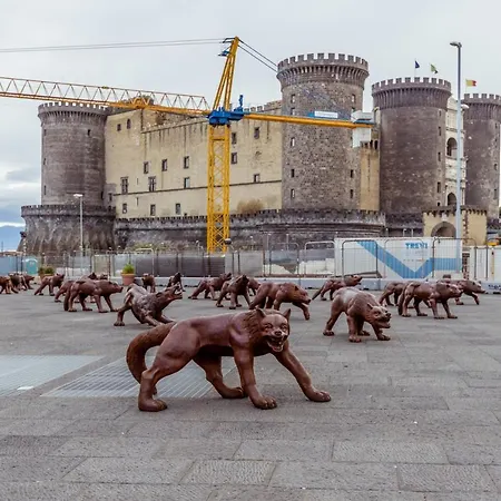 Neapolitan Skyscraper 펜션